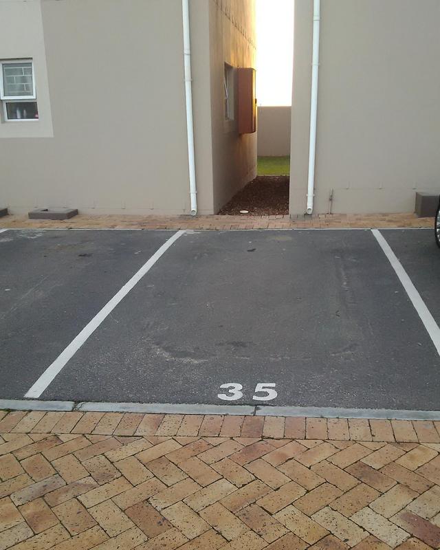 1 Bedroom Property for Sale in Burgundy Estate Western Cape